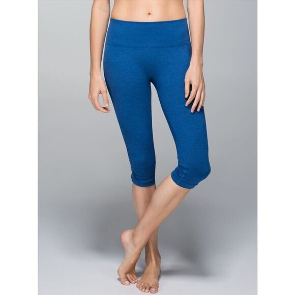Lululemon In the Flow Crop II Heathered Rugged Royal Blue Women Size 4 Leggings - Picture 1 of 14